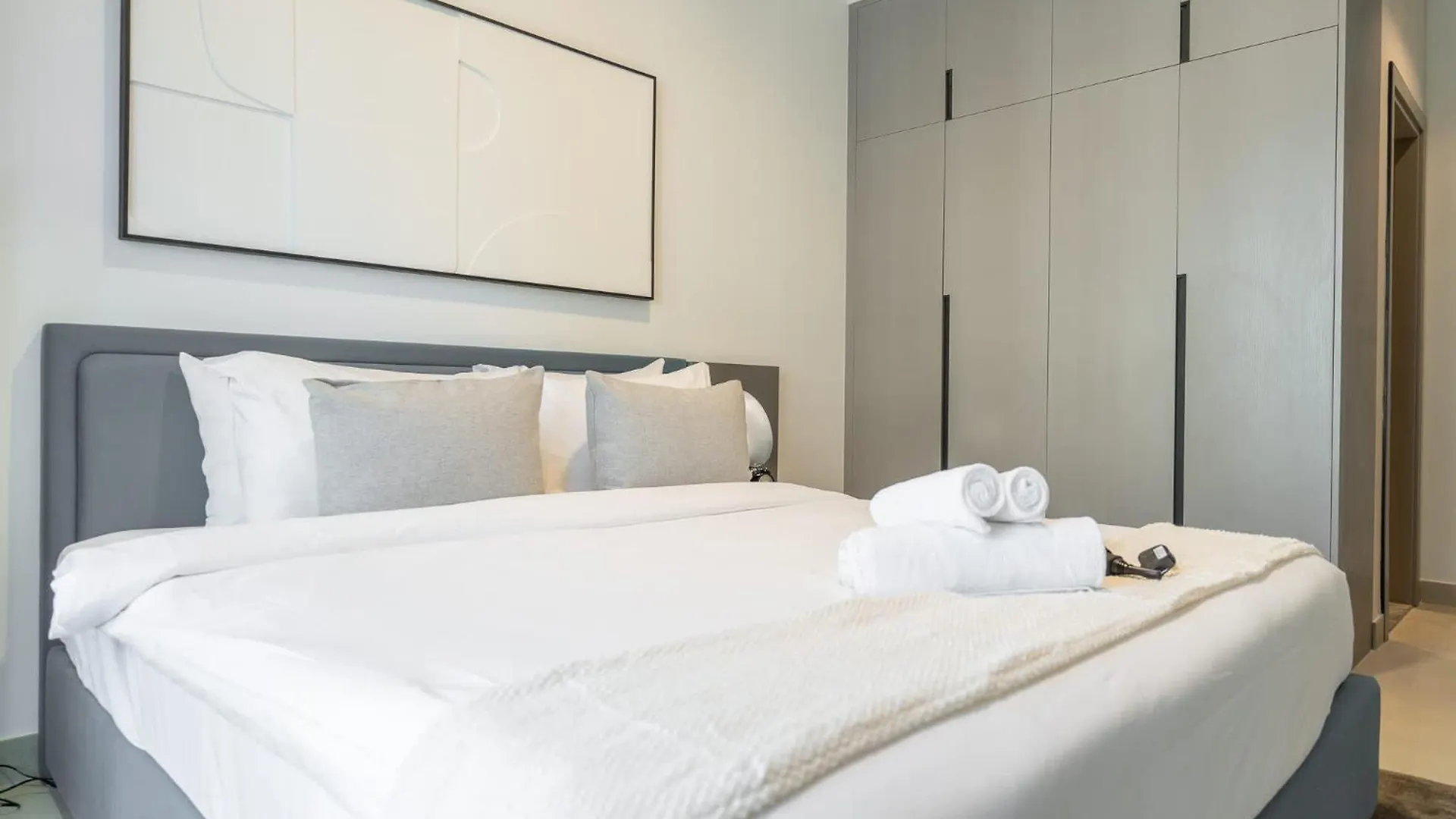 Peaceful 1 Bedroom Apartment In Mag 970 Dubai